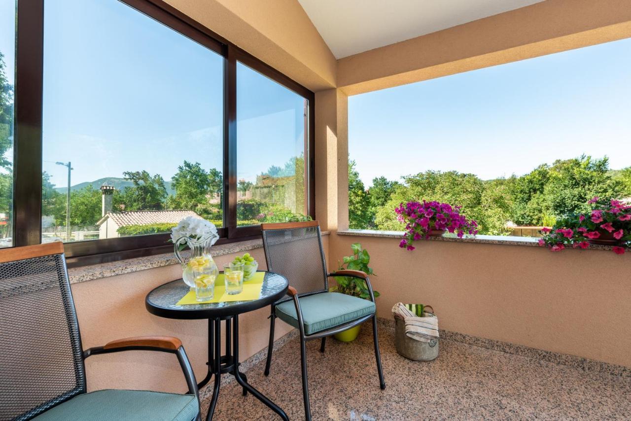 Apartmani Antonija Vozilici Exterior foto